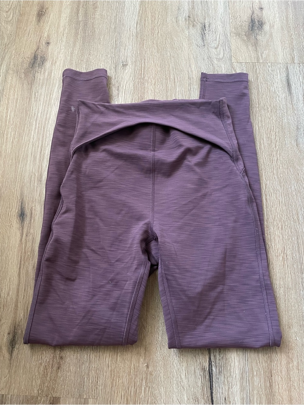 Lululemon leggings size 6